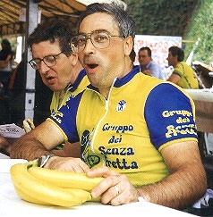 Mario e le "sue" banane (35811 byte)